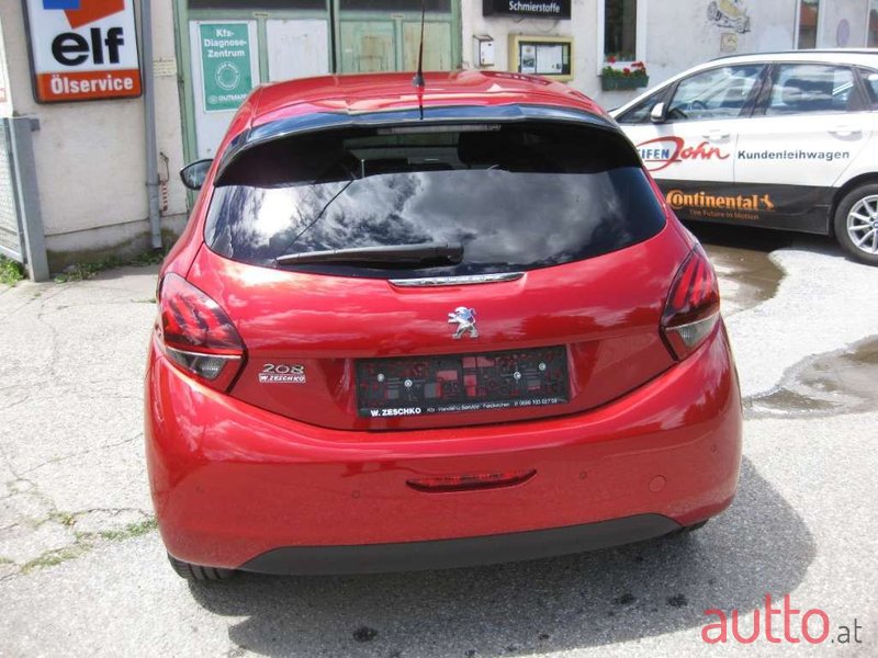 2019' Peugeot 208 photo #5