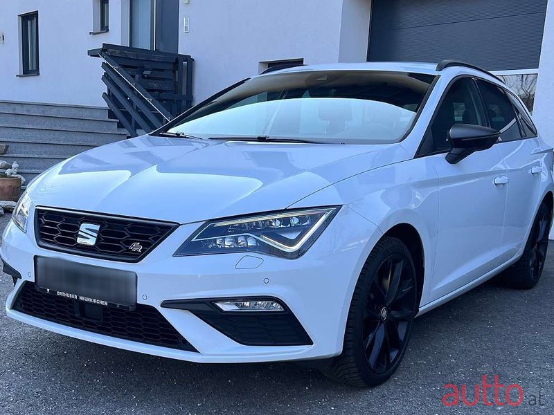2020' SEAT Leon photo #2