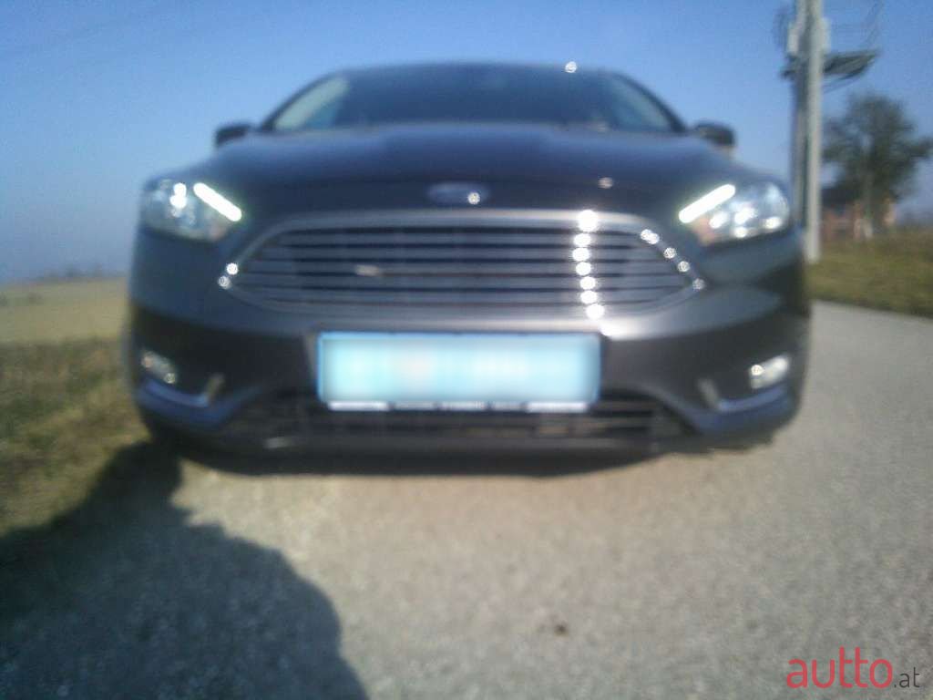 2015' Ford Focus photo #2