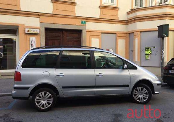 2006' SEAT Alhambra photo #1