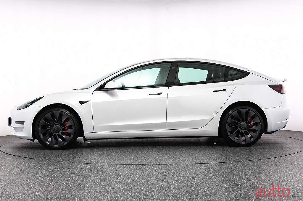 2022' Tesla Model 3 photo #2