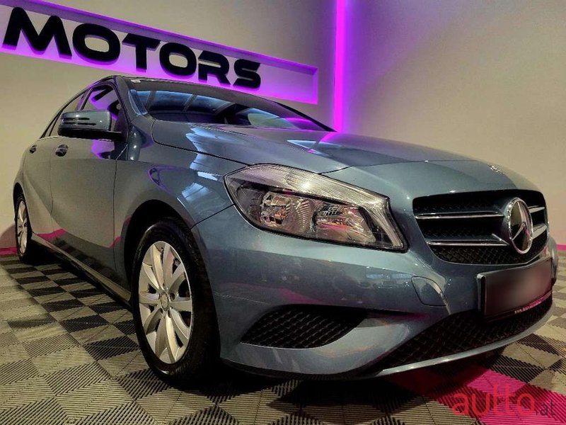 2015' Mercedes-Benz A-Klasse photo #5