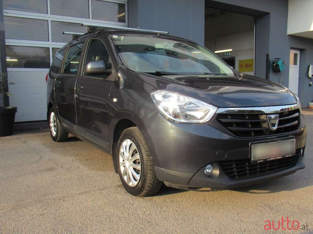 2016' Dacia Lodgy photo #2