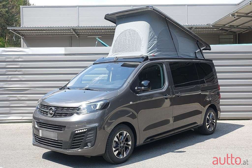 2023' Opel Zafira photo #2