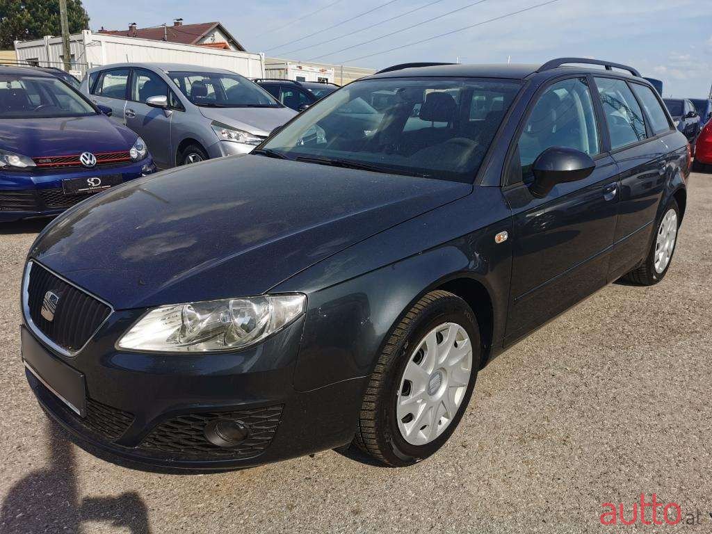 2011' SEAT Exeo photo #3