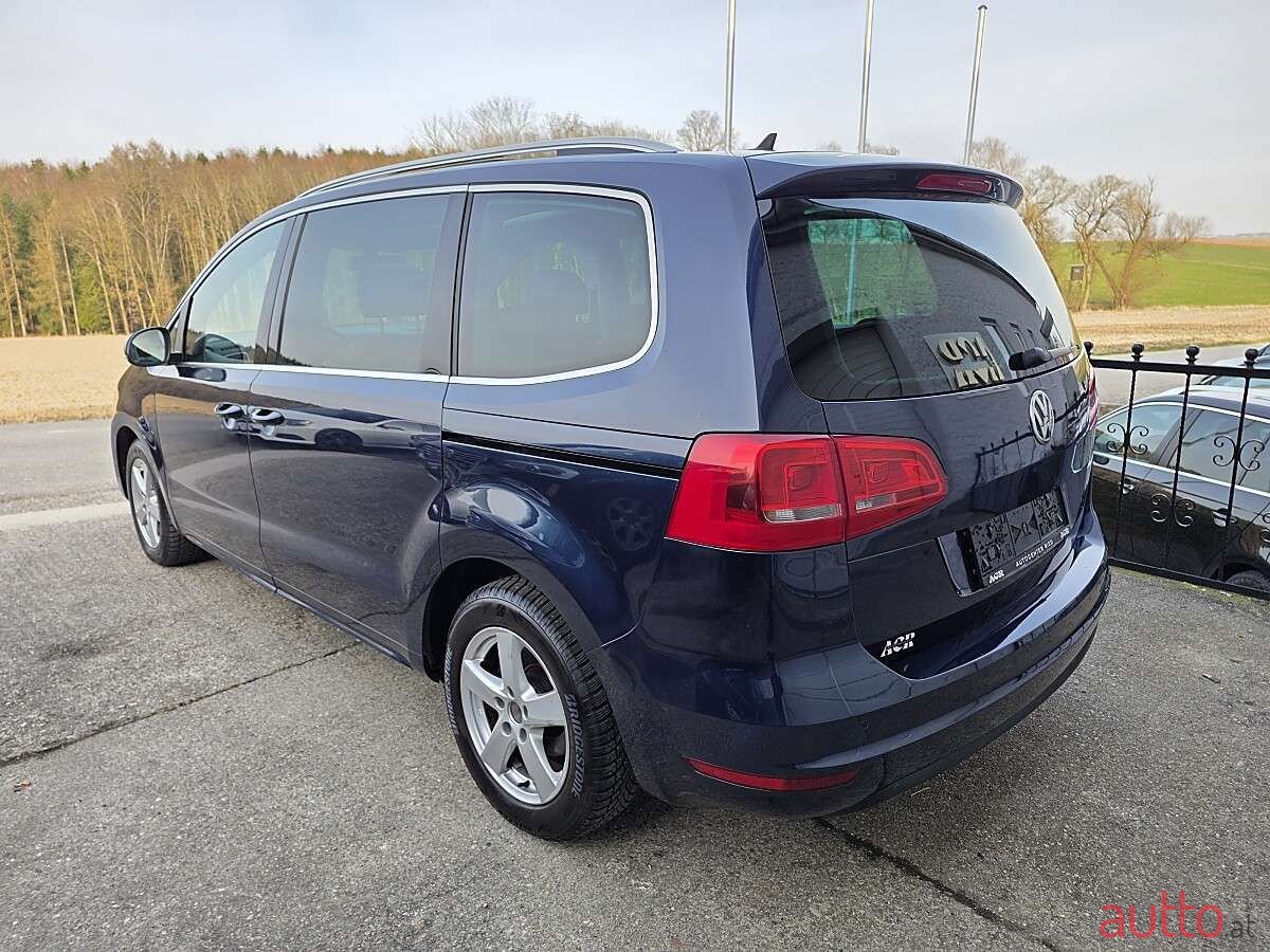 2014' Volkswagen Sharan photo #5