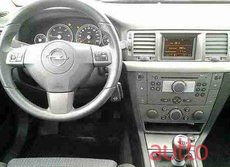 2006' Opel Signum photo #2