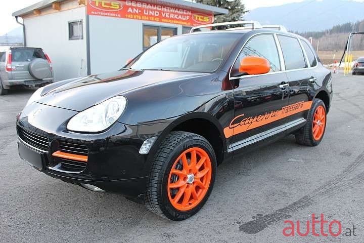 2004' Porsche Cayenne photo #1