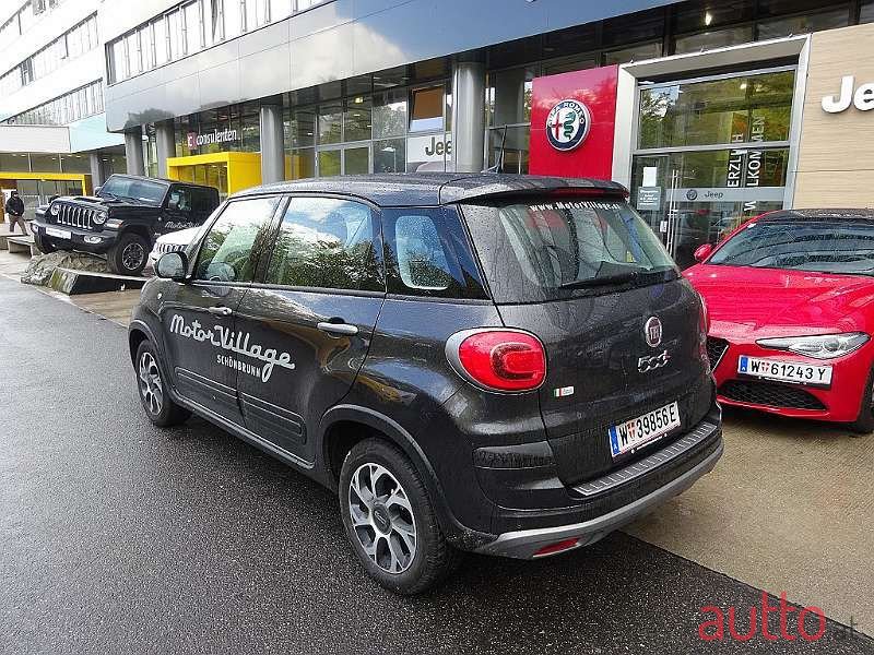 2021' Fiat 500L photo #3