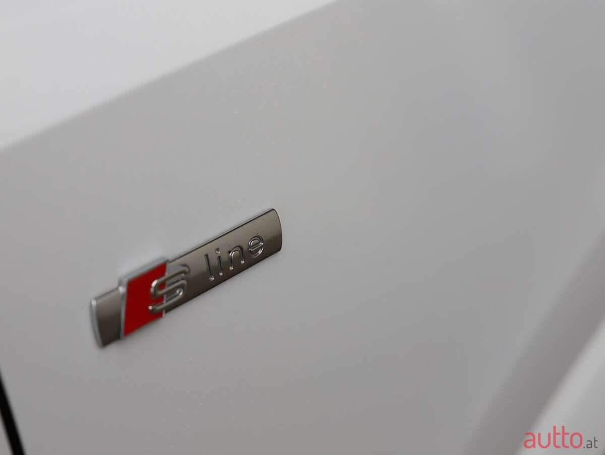 2023' Audi Q3 photo #5