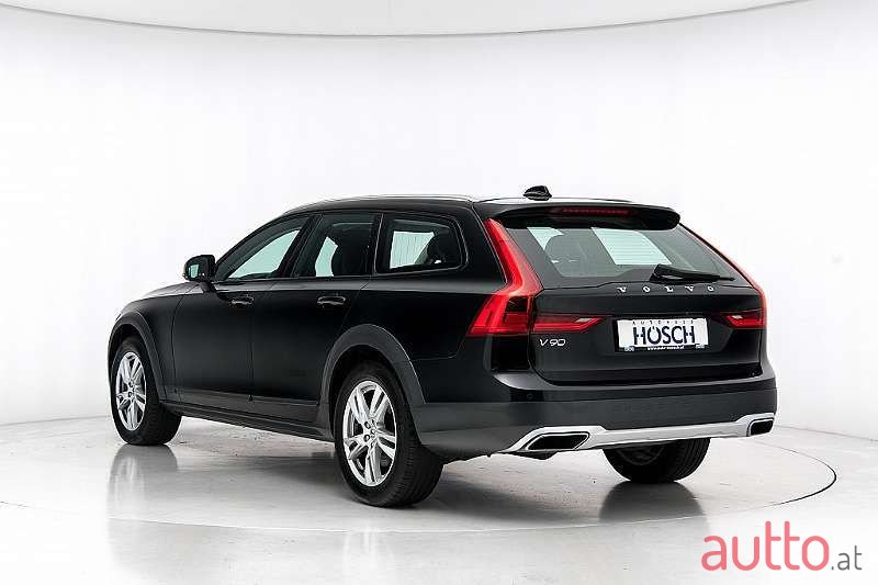 2018' Volvo V90 photo #3