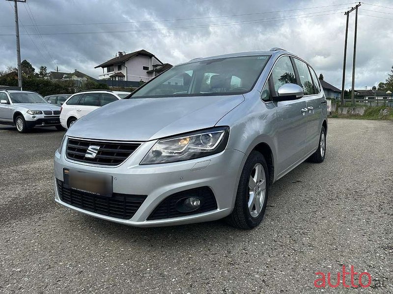 2015' SEAT Alhambra photo #3