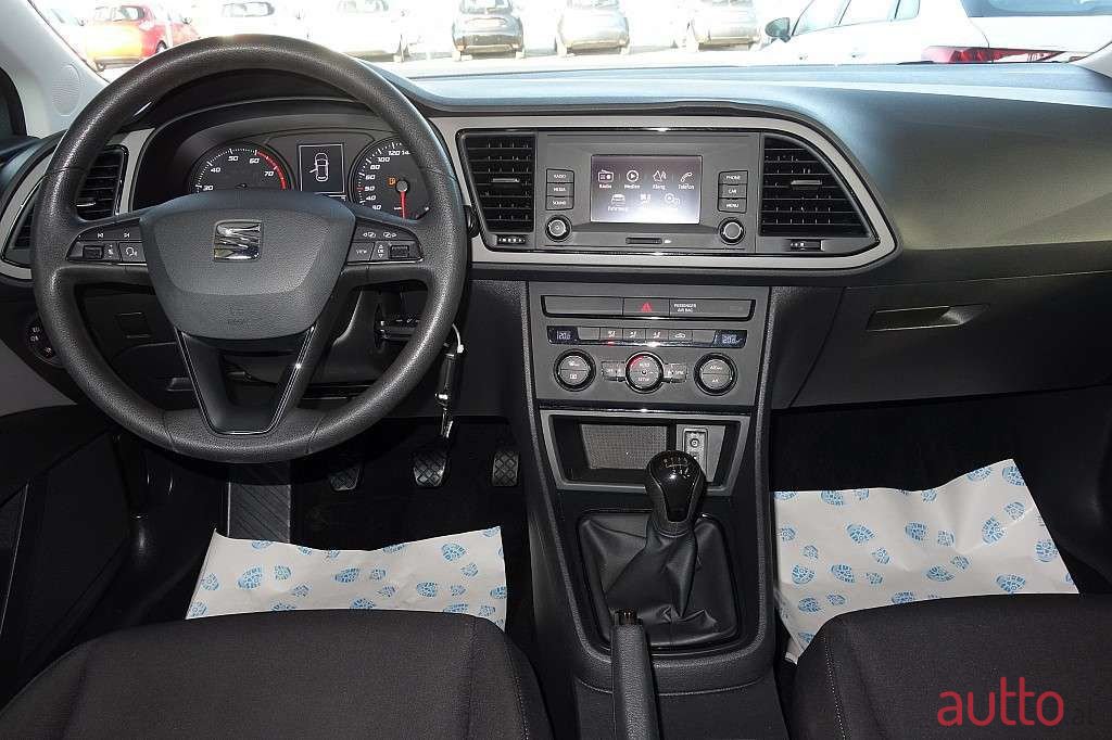 2018' SEAT Leon photo #5