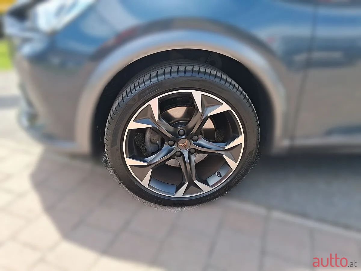 2022' Cupra Formentor photo #4