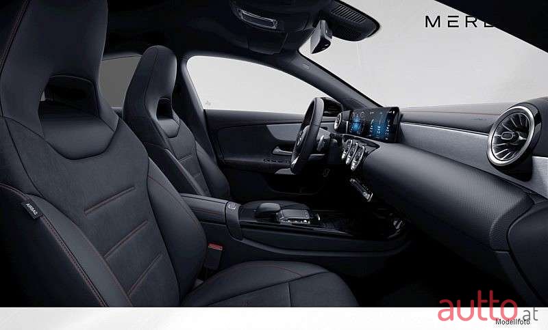 2022' Mercedes-Benz Cla-Klasse photo #3