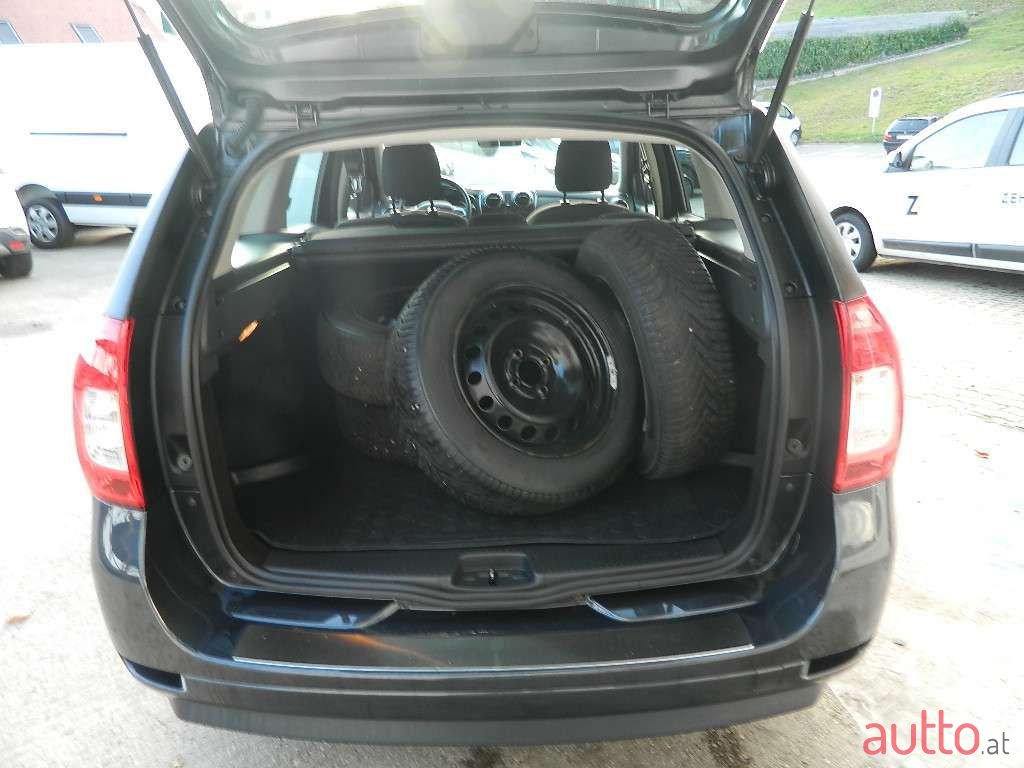 2017' Dacia Logan photo #6