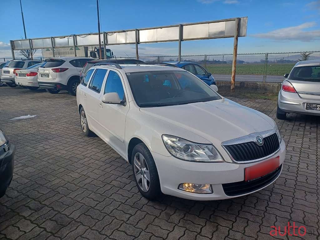 2012' Skoda Octavia photo #4
