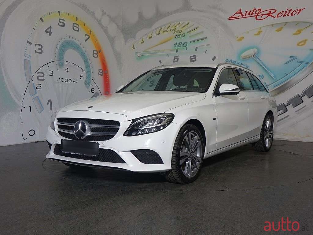 2021' Mercedes-Benz C-Klasse photo #3