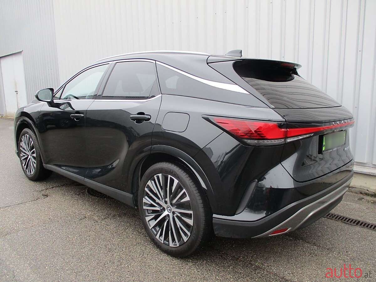 2024' Lexus RX photo #5
