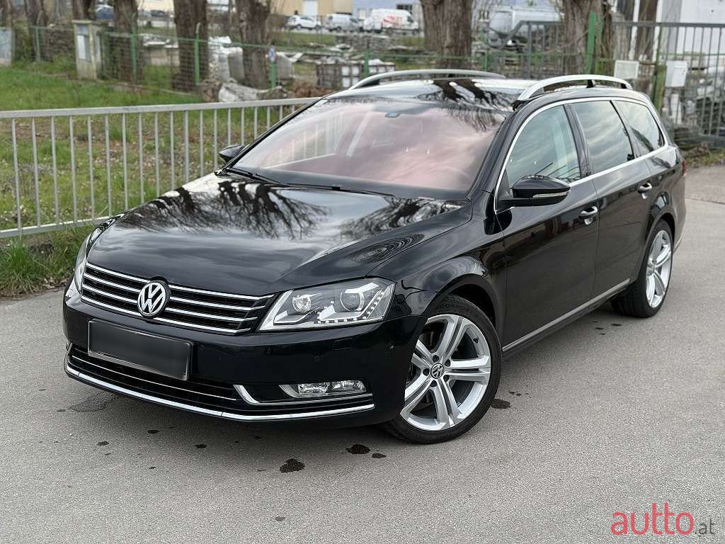 2012' Volkswagen Passat photo #1