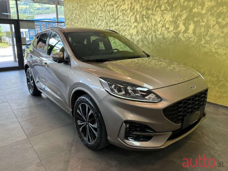 2020' Ford Kuga photo #2