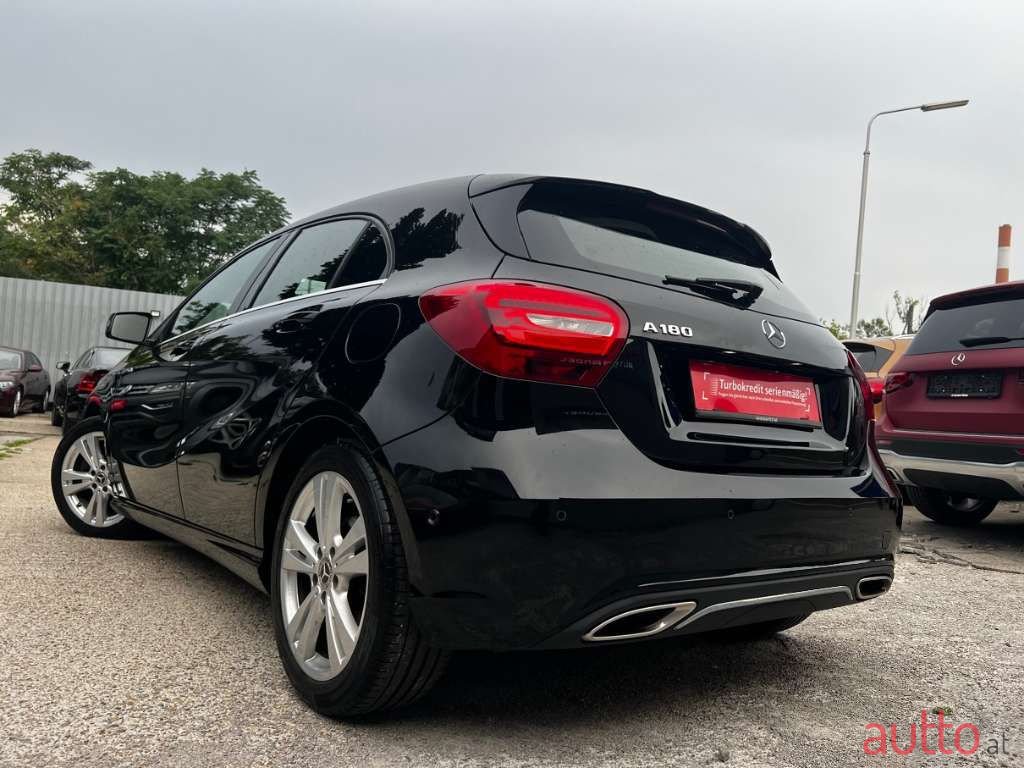 2017' Mercedes-Benz A-Klasse photo #4