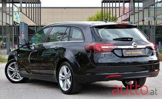 2015' Opel Insignia photo #1