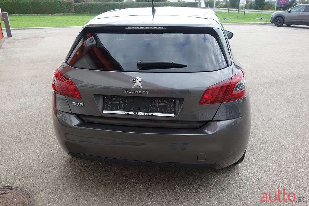 2020' Peugeot 308 photo #5