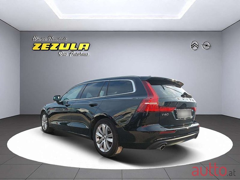 2019' Volvo V60 photo #3