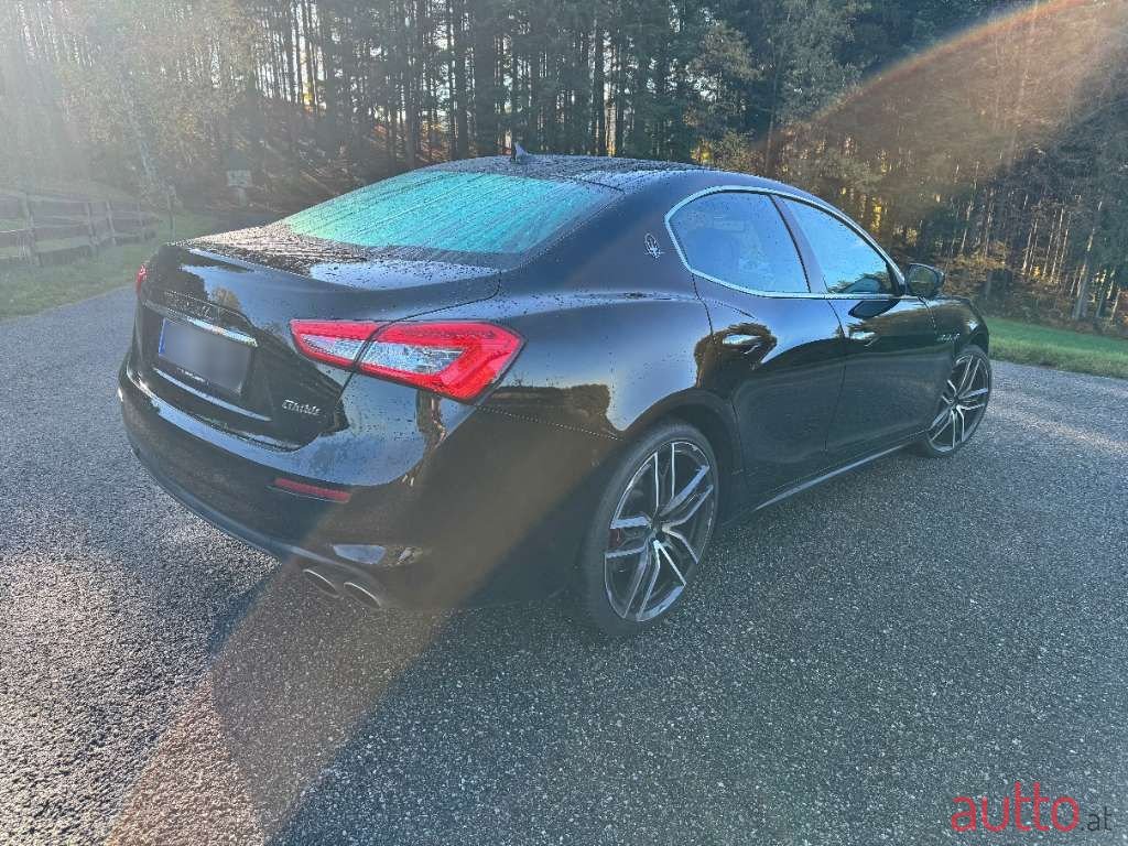 2018' Maserati Ghibli photo #3