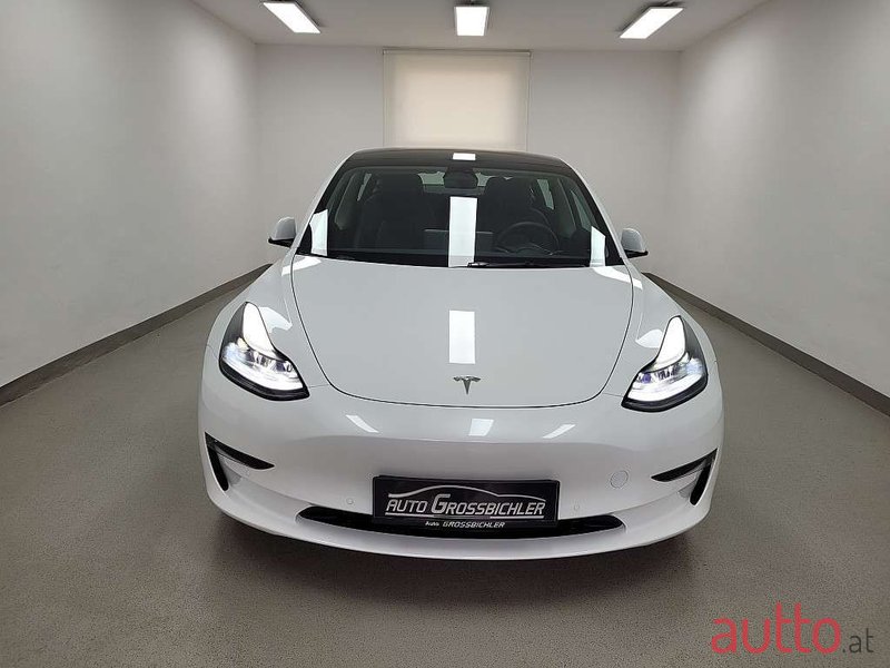 2022' Tesla Model 3 photo #3