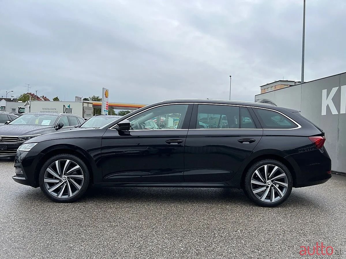 2023' Skoda Octavia photo #6