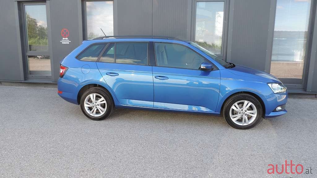 2022' Skoda Fabia photo #4