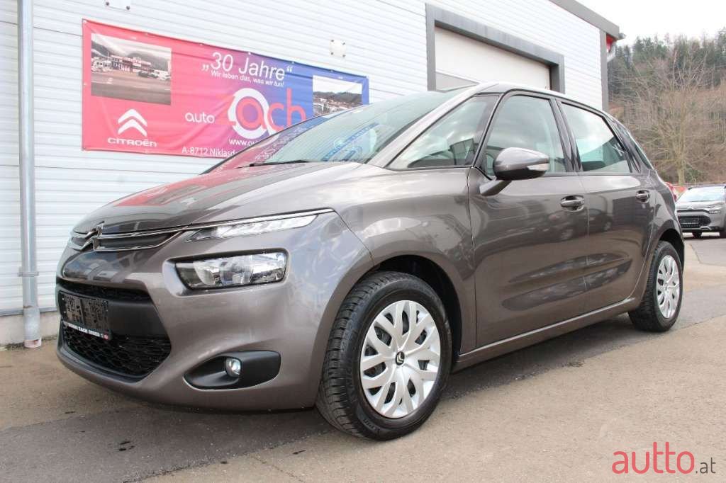 2016' Citroen C4 Picasso photo #4