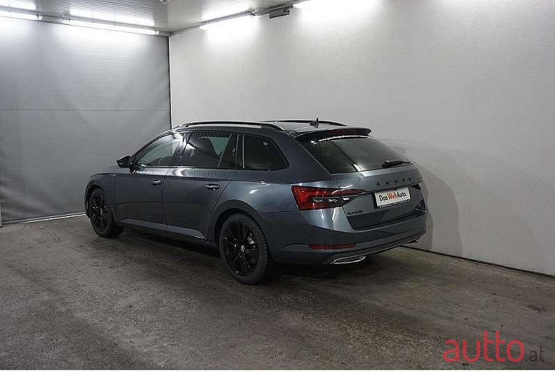 2021' Skoda Superb photo #4