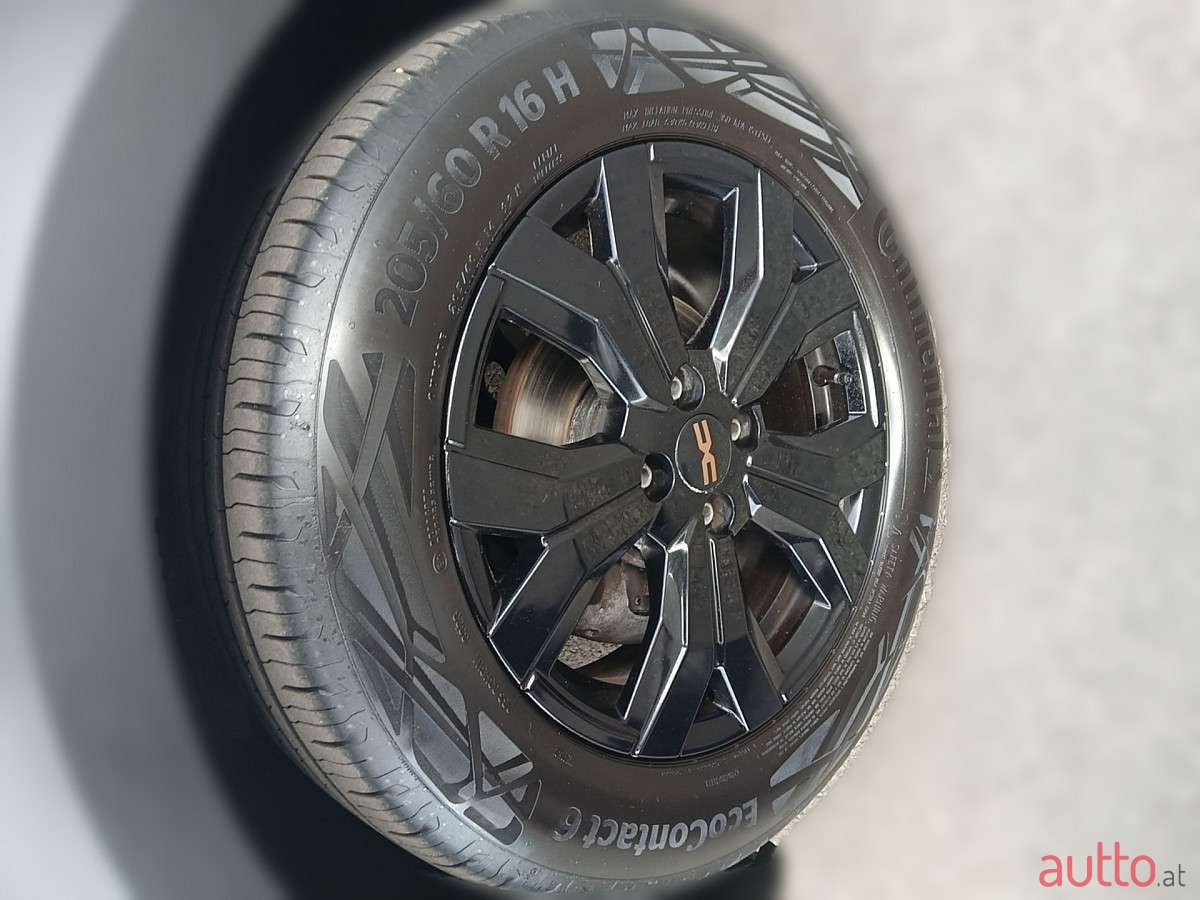 2023' Dacia Sandero photo #5