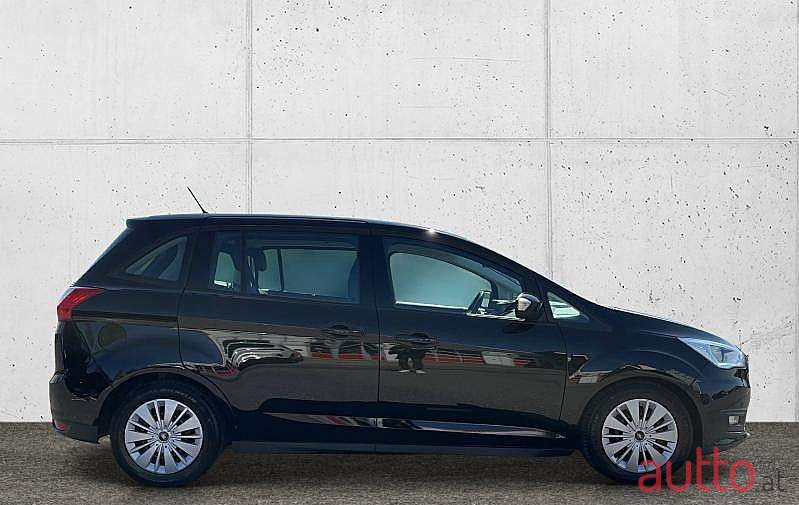 2017' Ford C-MAX photo #4
