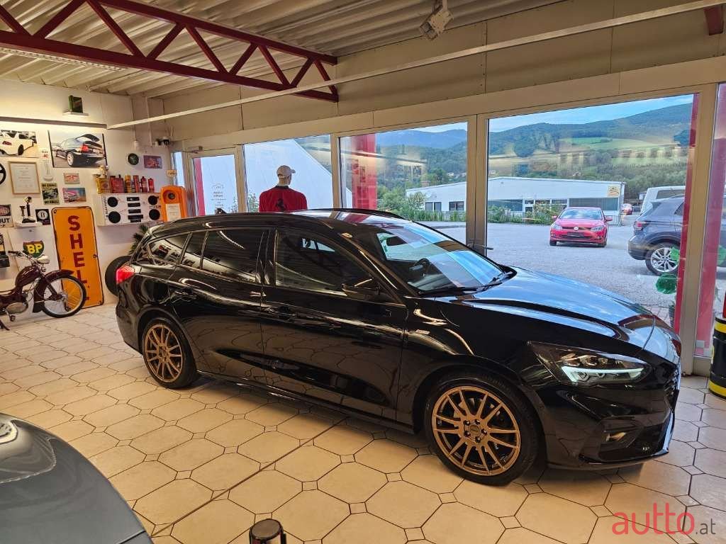 2019' Ford Focus photo #5