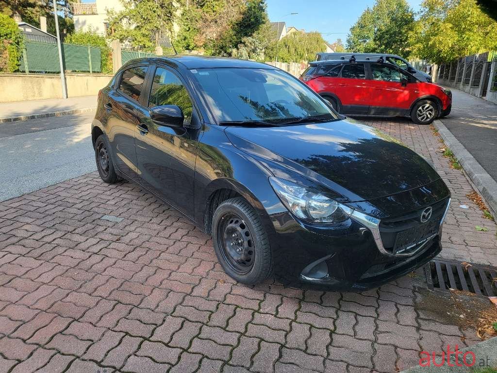 2019' Mazda Mazda2 photo #2