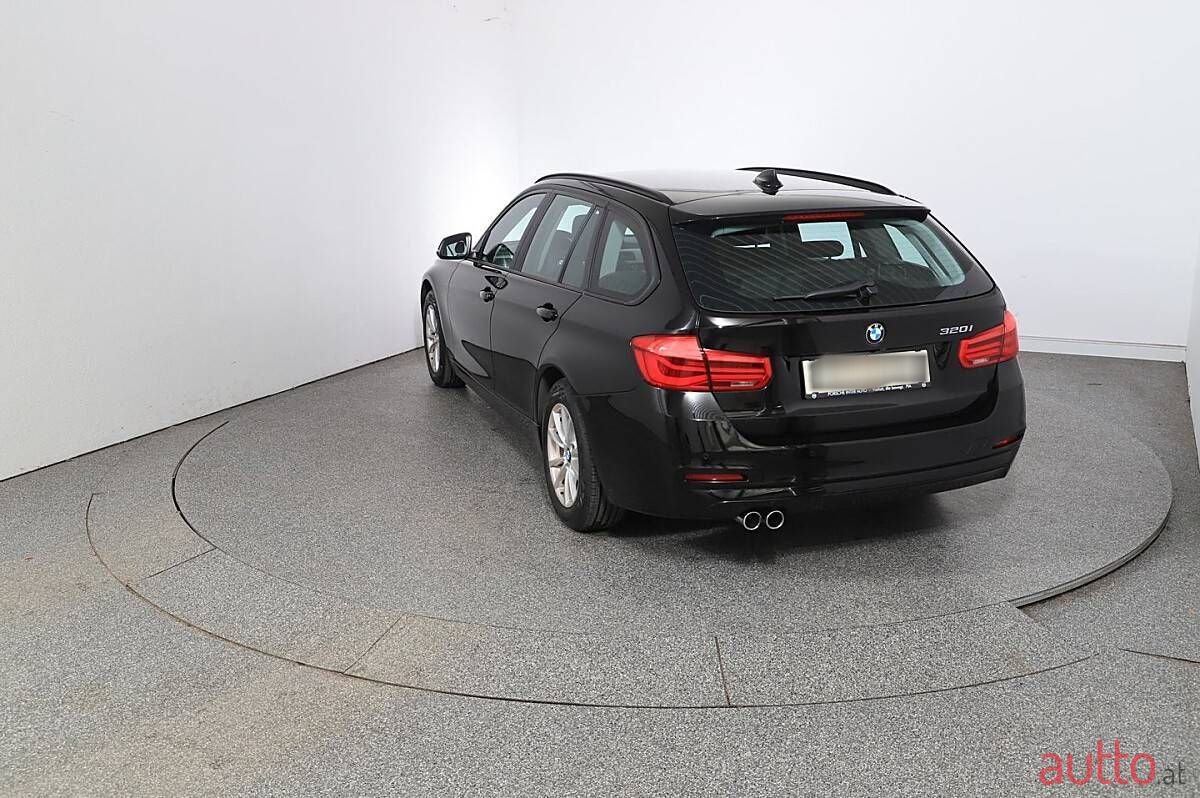 2017' BMW 3Er-Reihe photo #6