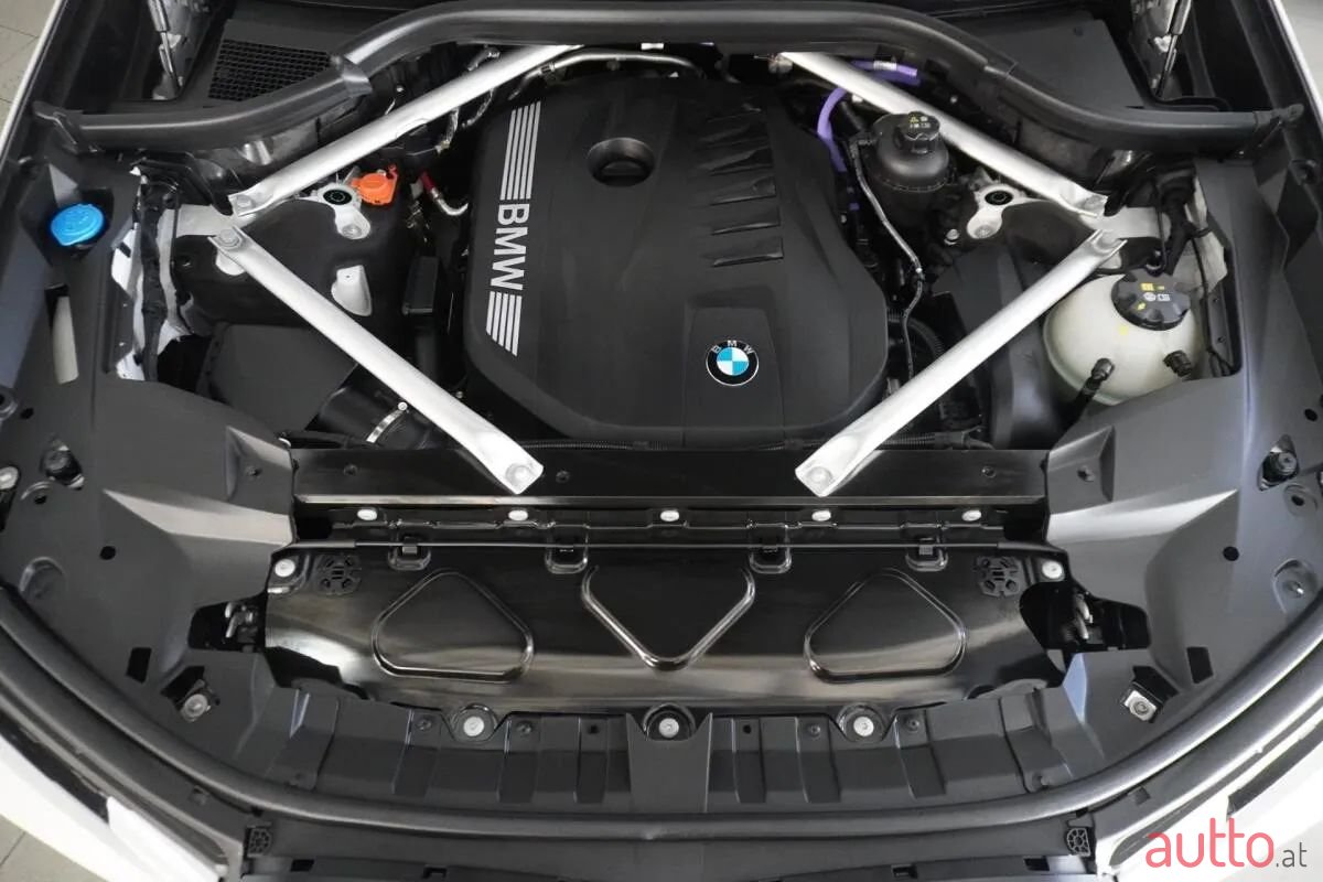 2023' BMW X7 photo #2