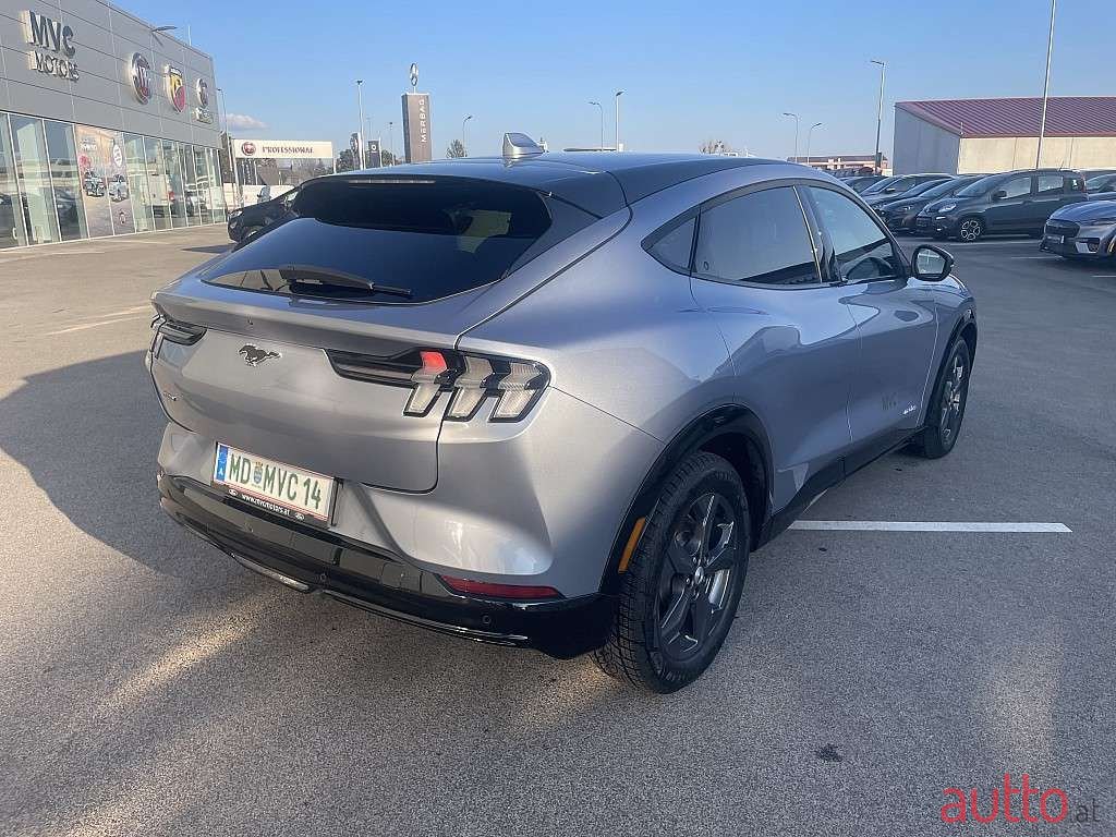 2022' Ford Mustang Mach-E photo #4