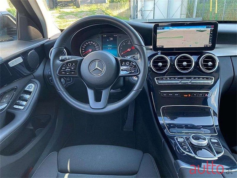 2019' Mercedes-Benz C-Klasse photo #2
