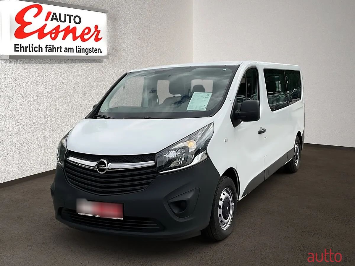 2017' Opel Vivaro photo #1
