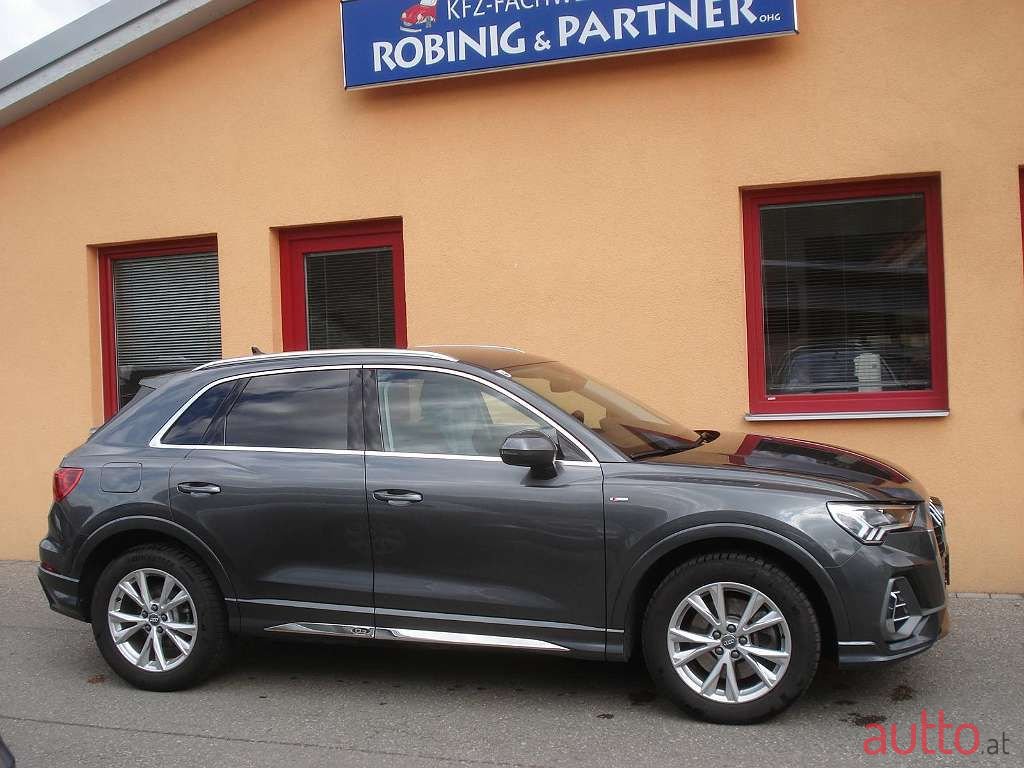 2019' Audi Q3 photo #1