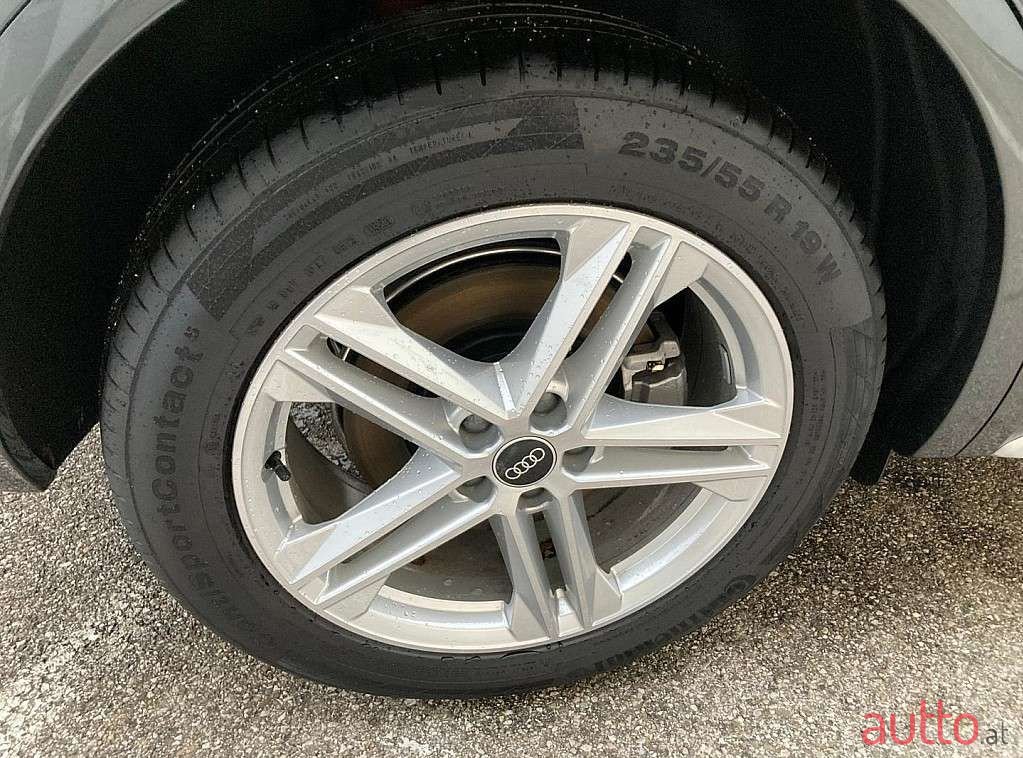 2022' Audi Q5 photo #6