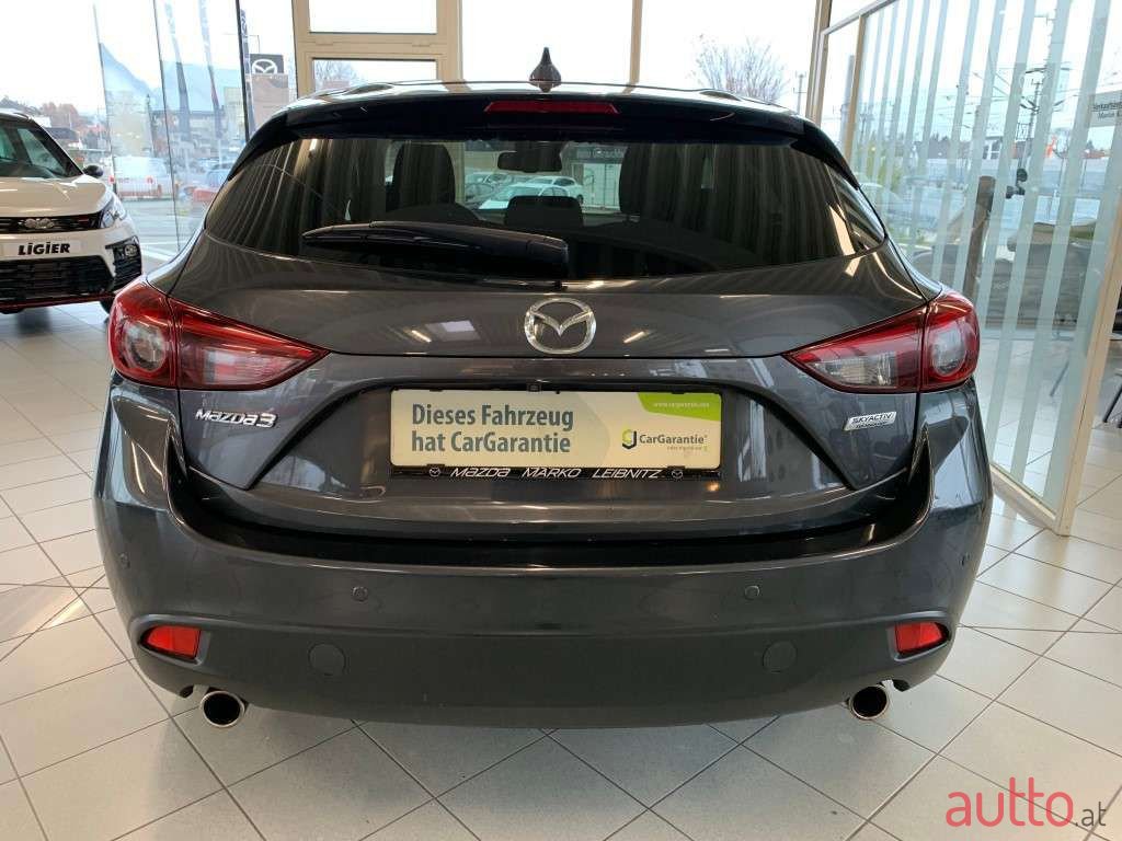 2016' Mazda Mazda3 photo #5