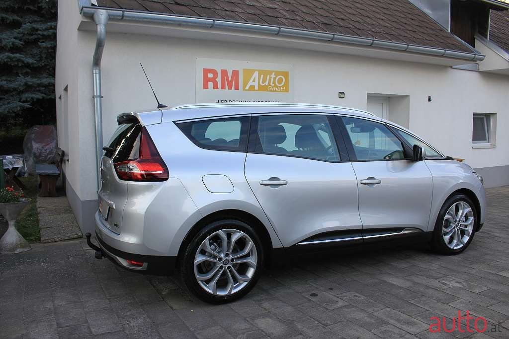 2017' Renault Scenic photo #4