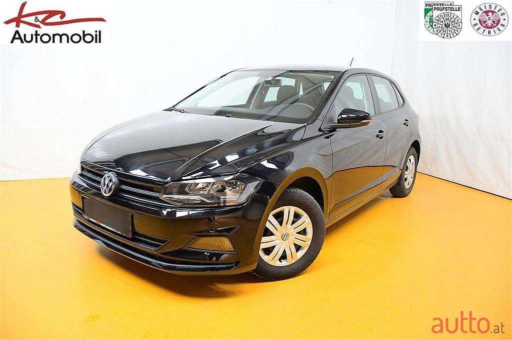 2017' Volkswagen Polo photo #1