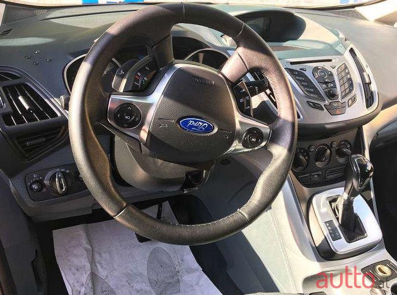 2012' Ford C-MAX photo #3